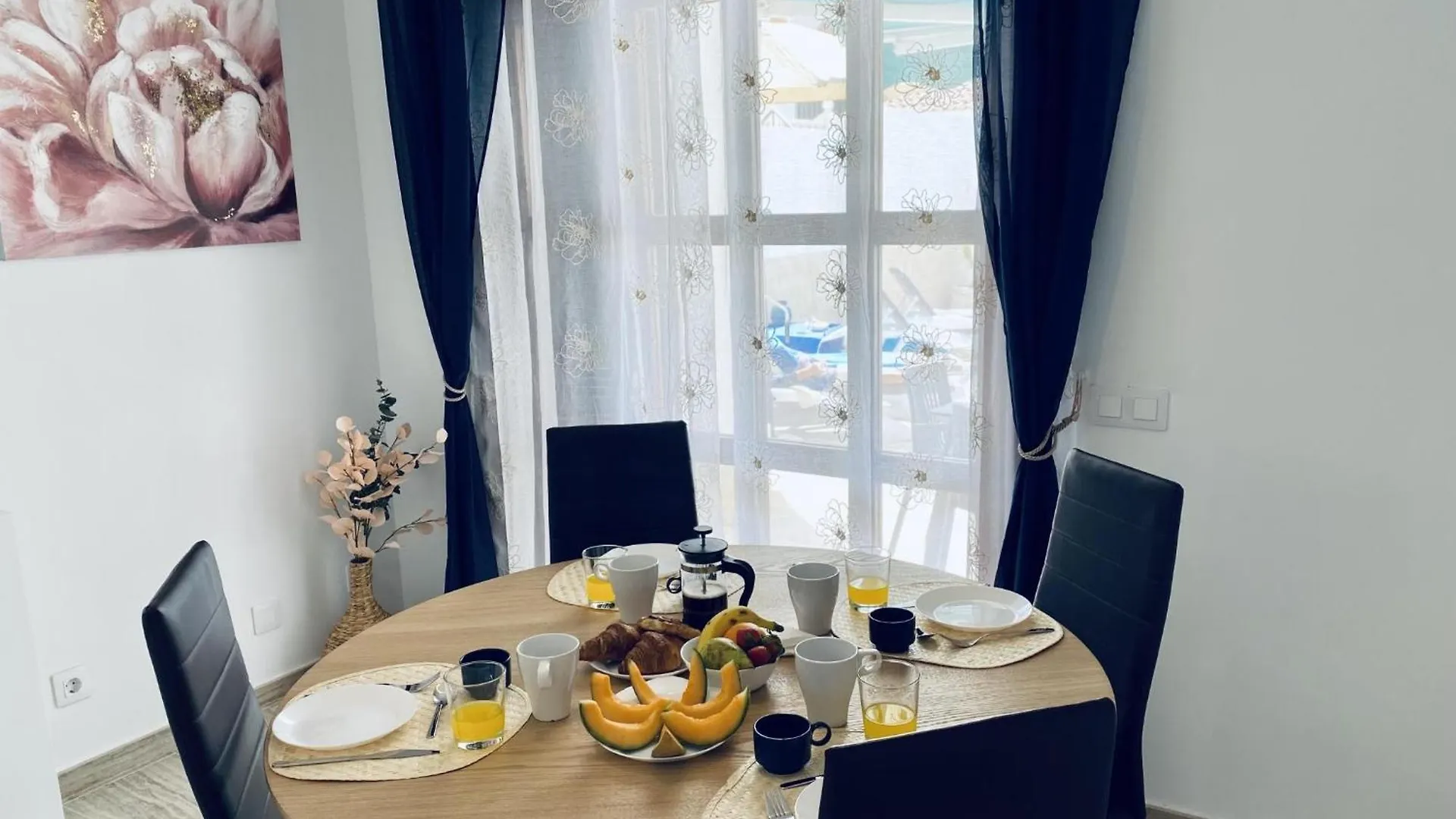 South Corner Holiday Home Адехе