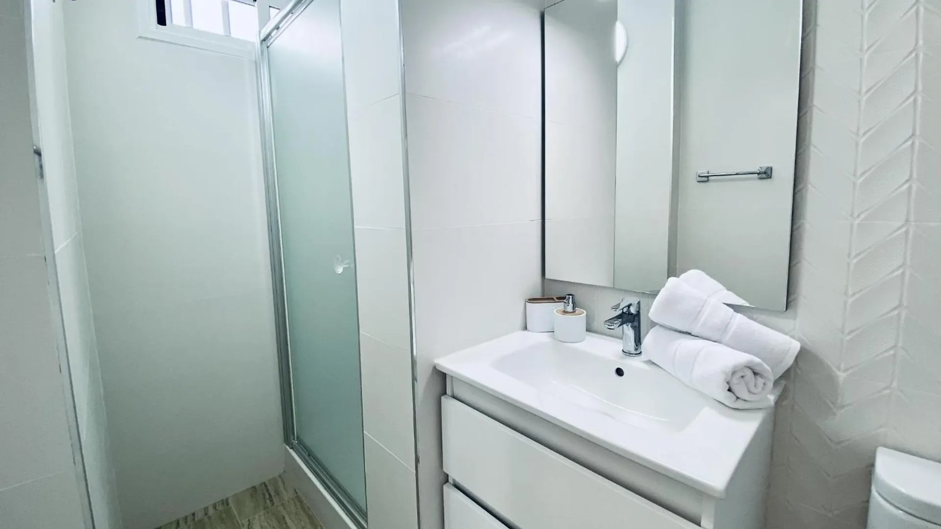 South Corner Holiday Home Адехе