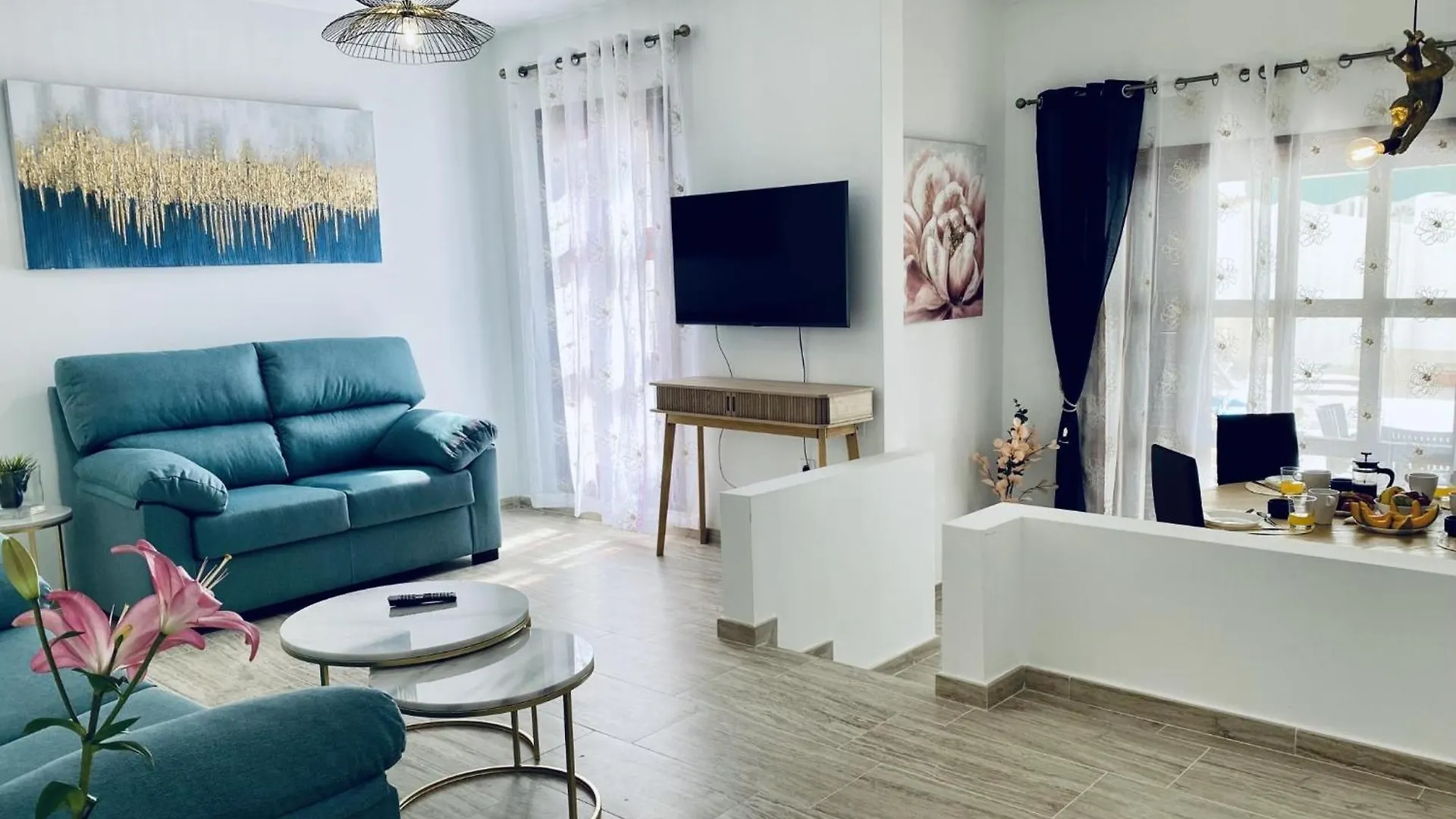 South Corner Holiday Home Адехе