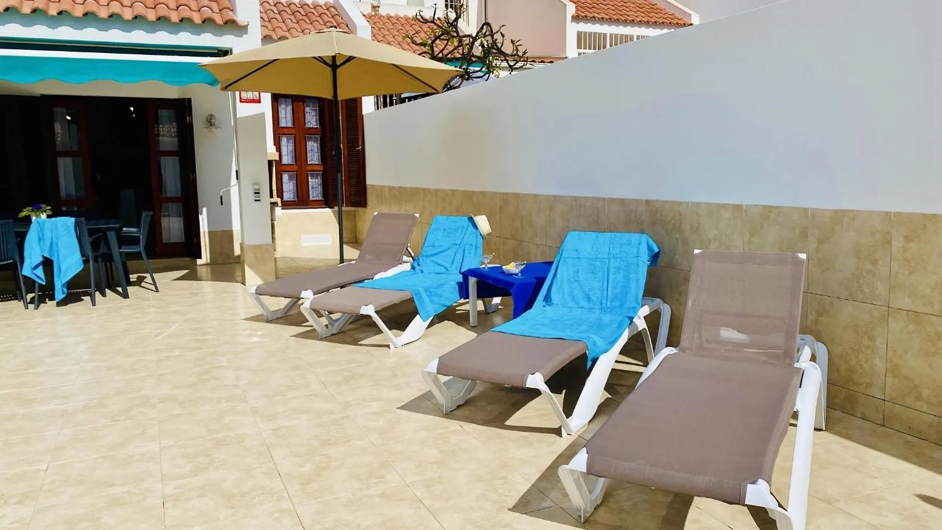 South Corner Holiday Home Адехе 0*,
