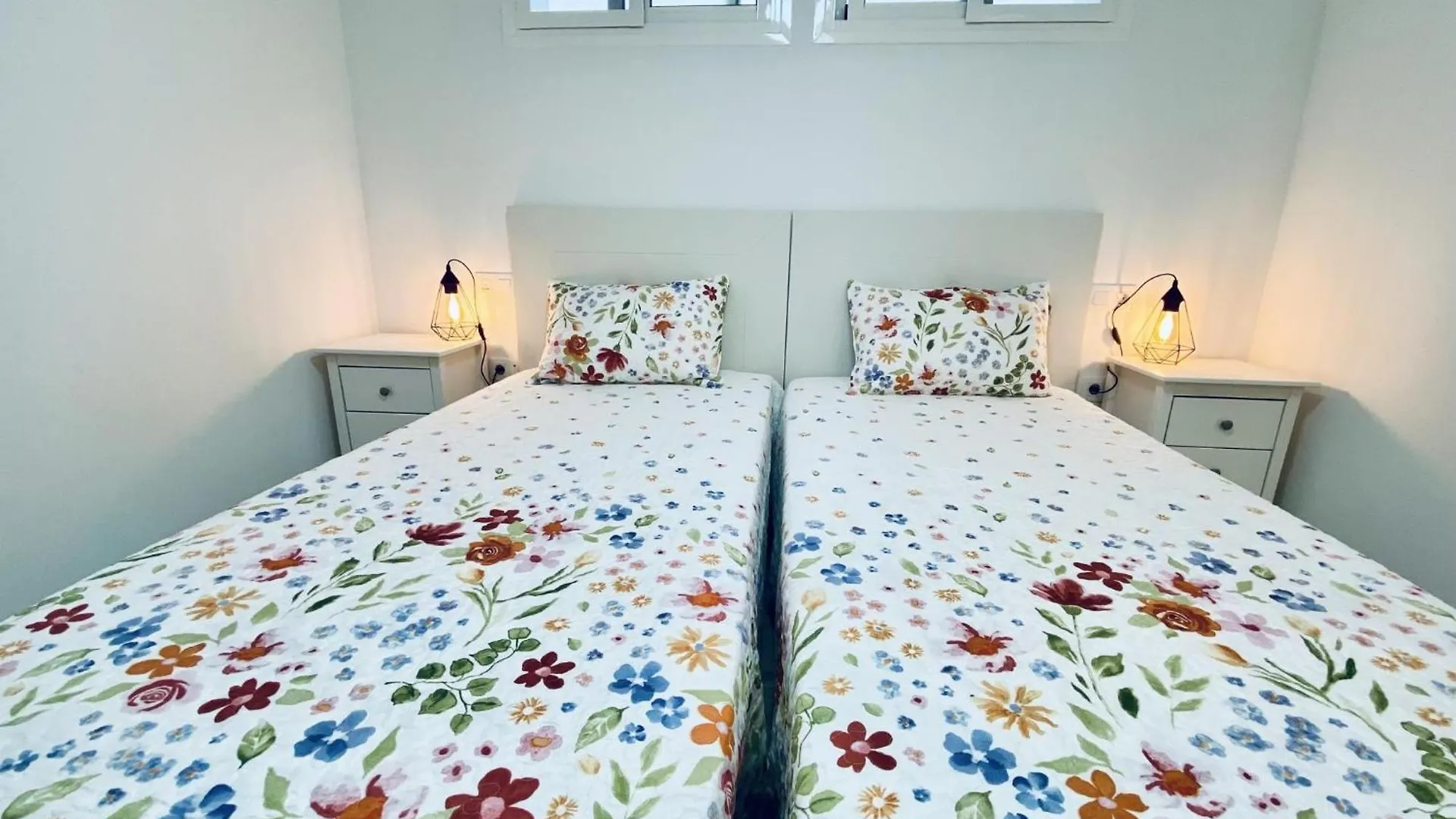 South Corner Holiday Home Адехе