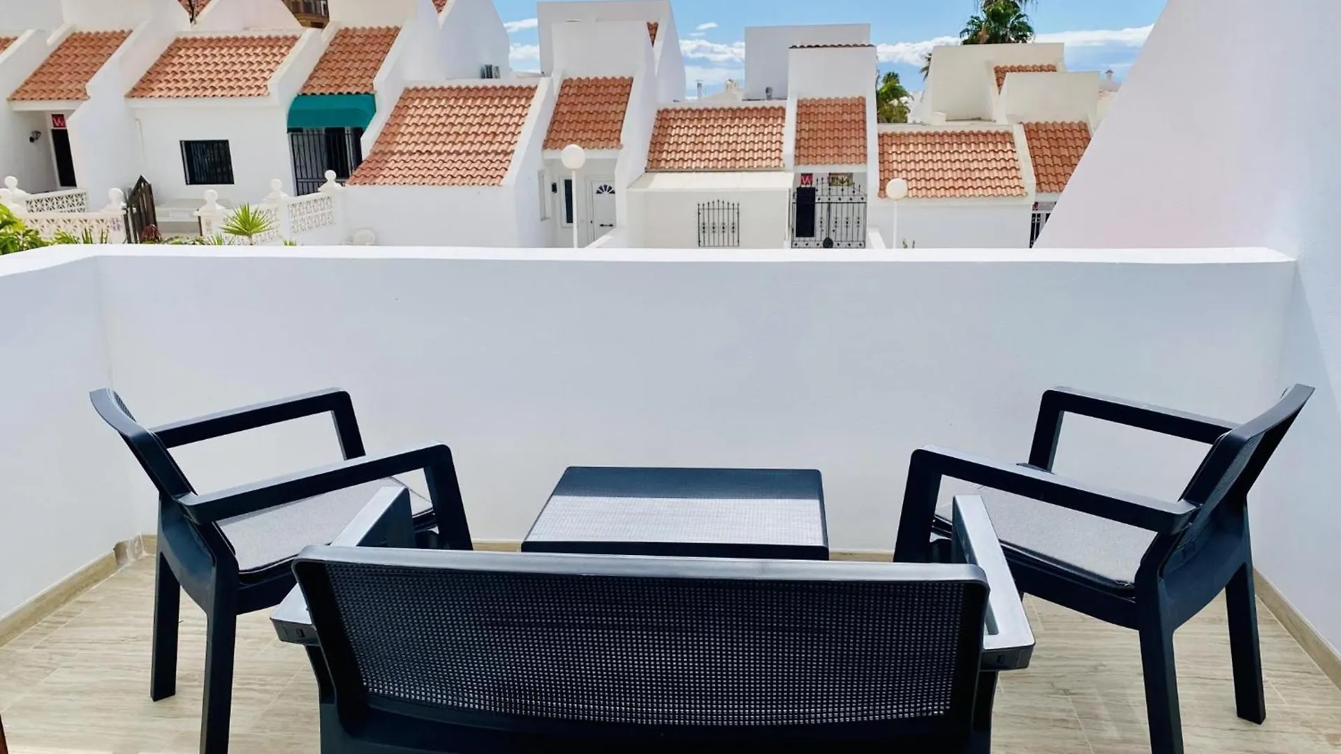 South Corner Holiday Home Адехе