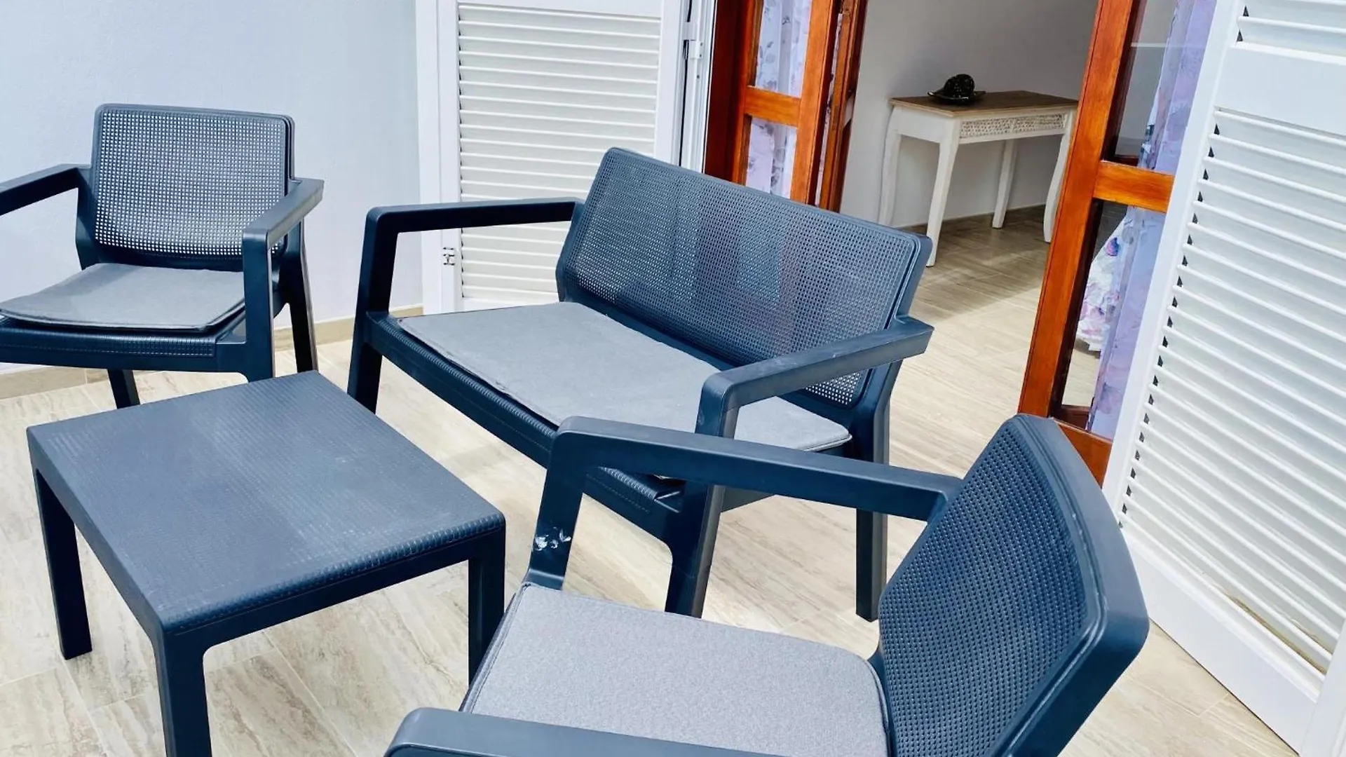 South Corner Holiday Home Адехе
